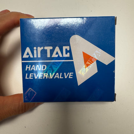 Airtac 4H210-06: Hand Valve. Toggle Style - 4H21006